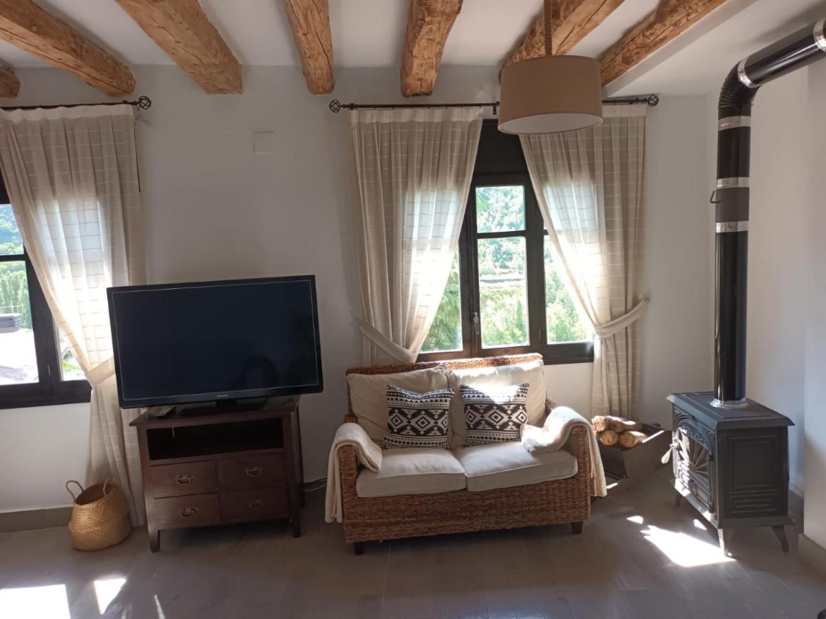 Un Tros De Sal. Casa Rural A Gerri De La Sal. Villa Ngoại thất bức ảnh