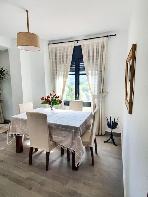 Un Tros De Sal. Casa Rural A Gerri De La Sal. Villa Ngoại thất bức ảnh
